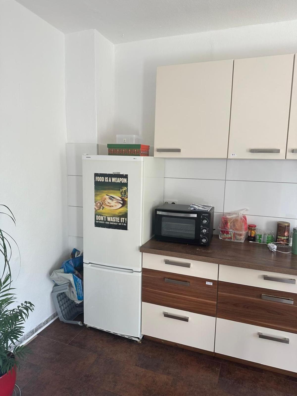 Privatzimmer Am Iltispark Дуйсбург Екстериор снимка